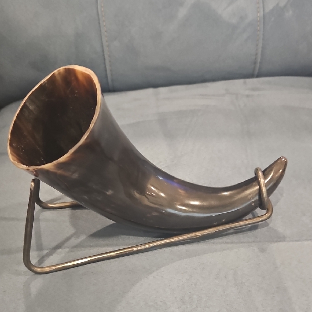 African Horn with Stand